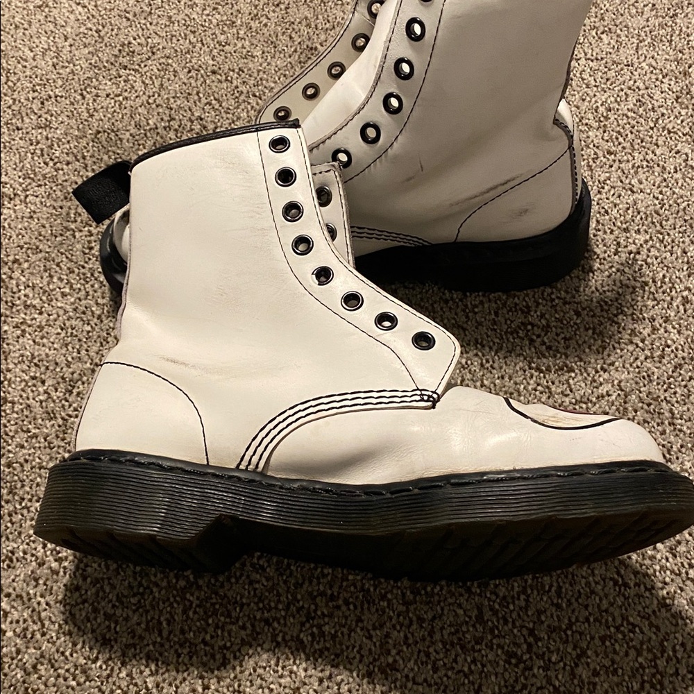 Dr. Martens Cartoon Network White Boots with Black Trim - Picture 8 of 17